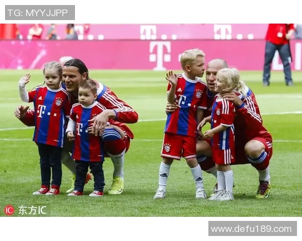 足球明星与他们可爱孩子的温馨瞬间分享